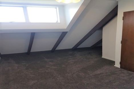 Photo of property in 2/31 Mana Avenue, Titahi Bay, Porirua, 5022