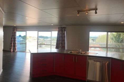 Photo of property in 7 Trillick Place, Tuakau, 2121