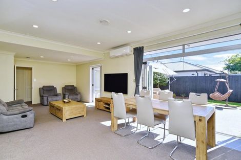 Photo of property in 3 Puhara Avenue, Parklands, Christchurch, 8083