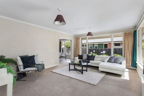 Photo of property in 9 Burnside Crescent, Burnside, Christchurch, 8053