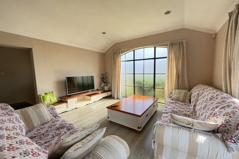 Photo of property in 85 Burswood Drive, Burswood, Auckland, 2013