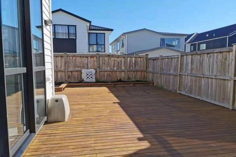 Photo of property in 38 Toanui Road, Hobsonville, Auckland, 0616