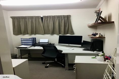 Photo of property in 10 Waianiwa Place, Tokoroa, 3420