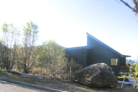 Photo of property in 40 Tarapatiki Drive, Whitianga, 3510