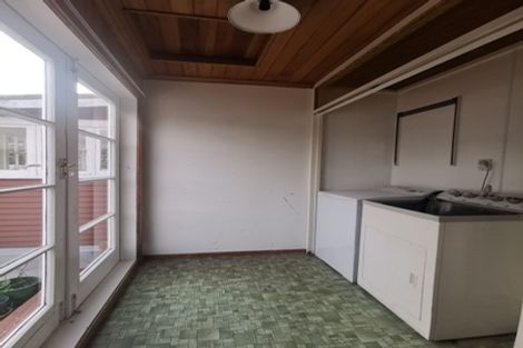 Photo of property in 79 Parkvale Road, Karori, Wellington, 6012