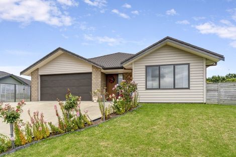 Photo of property in 35 Waipunahau Road, Waikanae, 5036