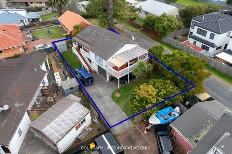 Photo of property in 2/23 Beihlers Road, Weymouth, Auckland, 2103