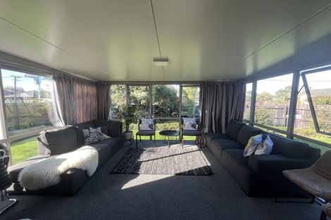 Photo of property in 2 Grosvenor Street, Redwood, Christchurch, 8051