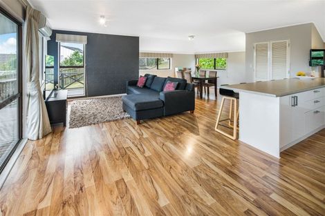 Photo of property in 140 Mark Avenue, Grenada Village, Wellington, 6037