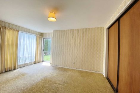 Photo of property in 42 Avonhead Road, Avonhead, Christchurch, 8042