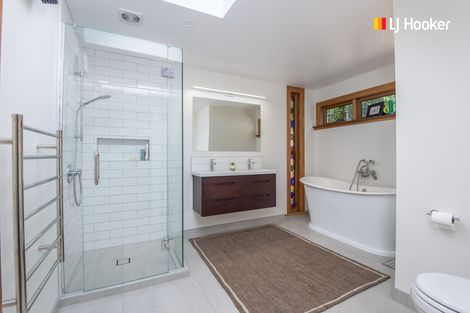 Photo of property in 28 Garfield Avenue, Roslyn, Dunedin, 9010