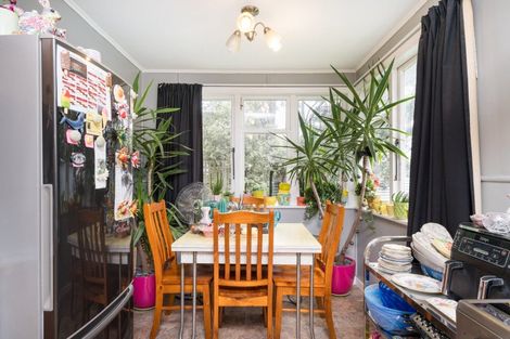 Photo of property in 114 Stanford Street North, Ashhurst, 4810