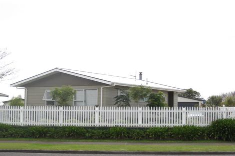Photo of property in 17 Penrod Drive, Bell Block, New Plymouth, 4312