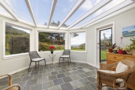 Photo of property in 54c Hungerford Road, Houghton Bay, Wellington, 6023