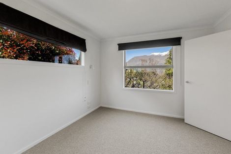 Photo of property in 12 Dart Place, Fernhill, Queenstown, 9300
