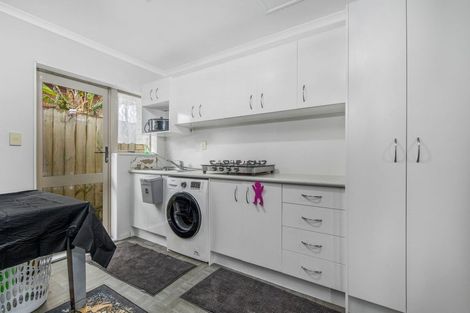 Photo of property in 9 Neesons Way, Glendene, Auckland, 0602