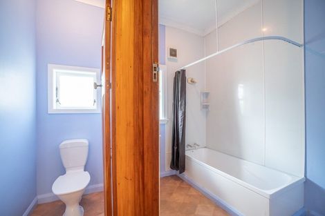 Photo of property in 19 South Street, West End, Palmerston North, 4410