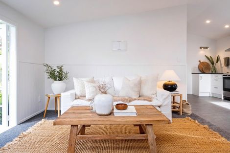 Photo of property in 331 Clifton Road, Te Awanga, 4102