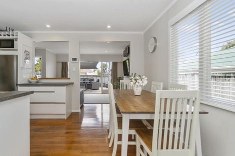 Photo of property in 1 Waipani Road, Te Atatu Peninsula, Auckland, 0610