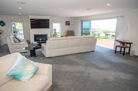 Photo of property in 11 Midgard Road, Coopers Beach, 0420