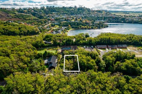 Photo of property in 66 Parawera Drive, Acacia Bay, Taupo, 3330