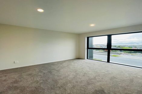Photo of property in 46 Paina Crescent, Massey, Auckland, 0614