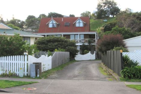 Photo of property in 135 Weggery Drive, Waikanae Beach, Waikanae, 5036