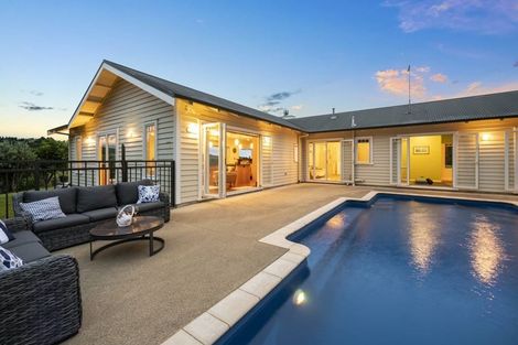 Photo of property in 551 Upper Waiwera Road, Puhoi, Silverdale, 0994