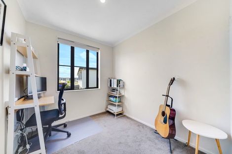 Photo of property in 7 Saddleback Crescent, Papakura, 2110