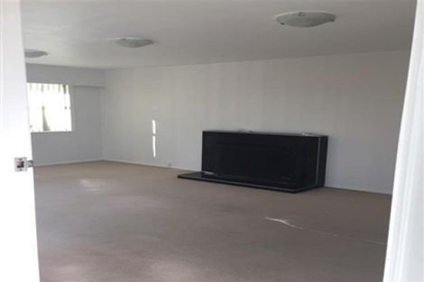 Photo of property in 1/11 Arrow Road, Forrest Hill, Auckland, 0620