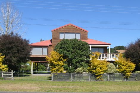 Photo of property in 70 Captain Cook Road, Cooks Beach, Whitianga, 3591