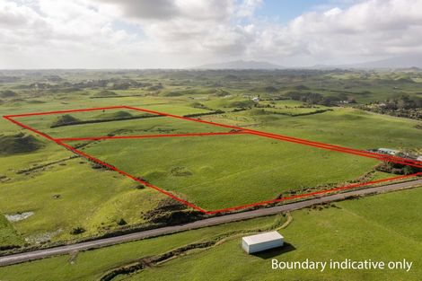 Photo of property in 22 Pungarehu Road, Pungarehu, 4685