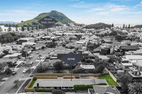 Photo of property in 19b Pitau Road, Mount Maunganui, 3116