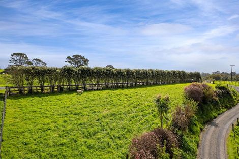 Photo of property in 169 Upper Pitone Road, Pitone, New Plymouth, 4374