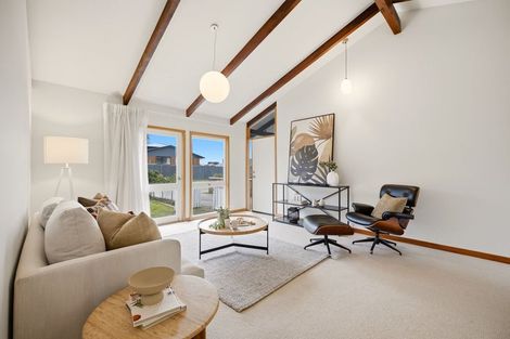 Photo of property in 3 Raekura Place, Redcliffs, Christchurch, 8081
