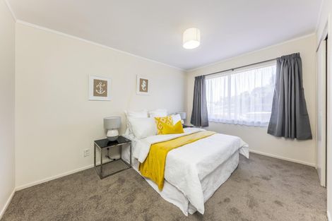 Photo of property in 1/136 Shifnal Drive, Randwick Park, Auckland, 2105
