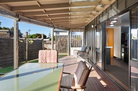 Photo of property in 42 Beach Road, Waihi Beach, 3611