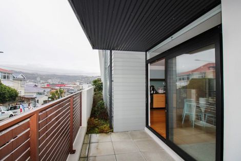 Photo of property in 76 Brougham Street, Mount Victoria, Wellington, 6011