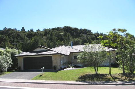 Photo of property in 31 Kate Sheppard Avenue, Torbay, Auckland, 0630