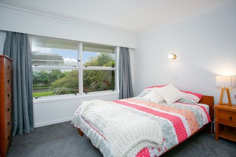 Photo of property in 5 Woodstock Crescent, Leamington, Cambridge, 3432