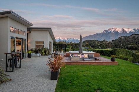 Photo of property in 13 Fantail Lane, Mount Creighton, Queenstown, 9371