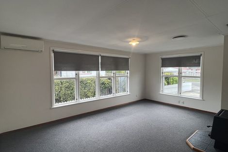 Photo of property in 6 Ayr Place, Hokowhitu, Palmerston North, 4410