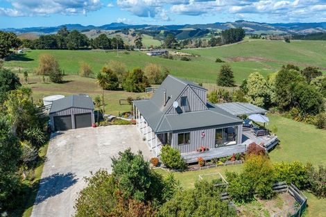 Photo of property in 204 Fishlock Road, Te Arai, Wellsford, 0974