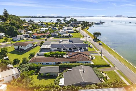 Photo of property in 34 The Esplanade, Omokoroa, 3114