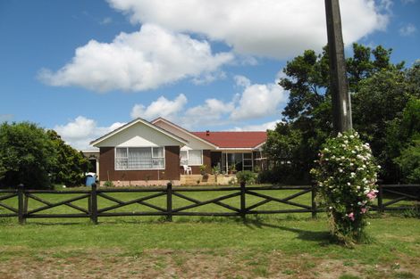 Photo of property in 37 Petersons Road, Ardmore, Papakura, 2582