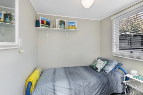 Photo of property in 52 Birdwood Road, Waterloo, Lower Hutt, 5011
