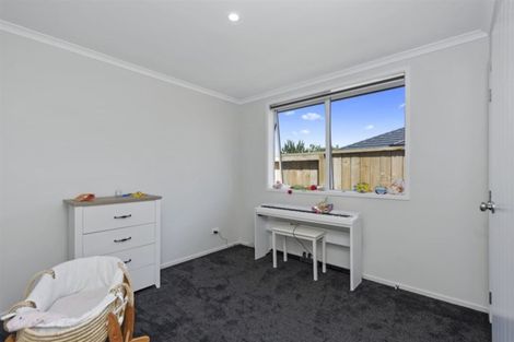 Photo of property in 39 Awatira Drive, Papamoa Beach, Papamoa, 3118