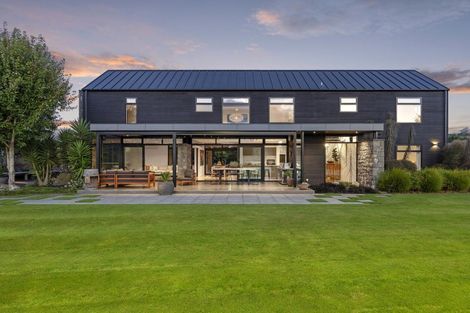 Photo of property in 18 Quarters Place, Halswell, Christchurch, 8025