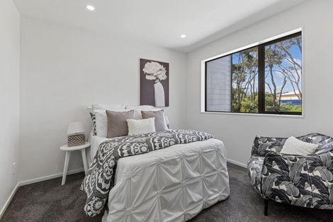 Photo of property in 28 Korokio Lane, Henderson, Auckland, 0612