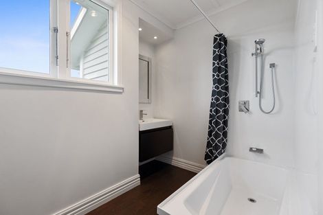 Photo of property in 2 Botanical Road, Tauranga South, Tauranga, 3112